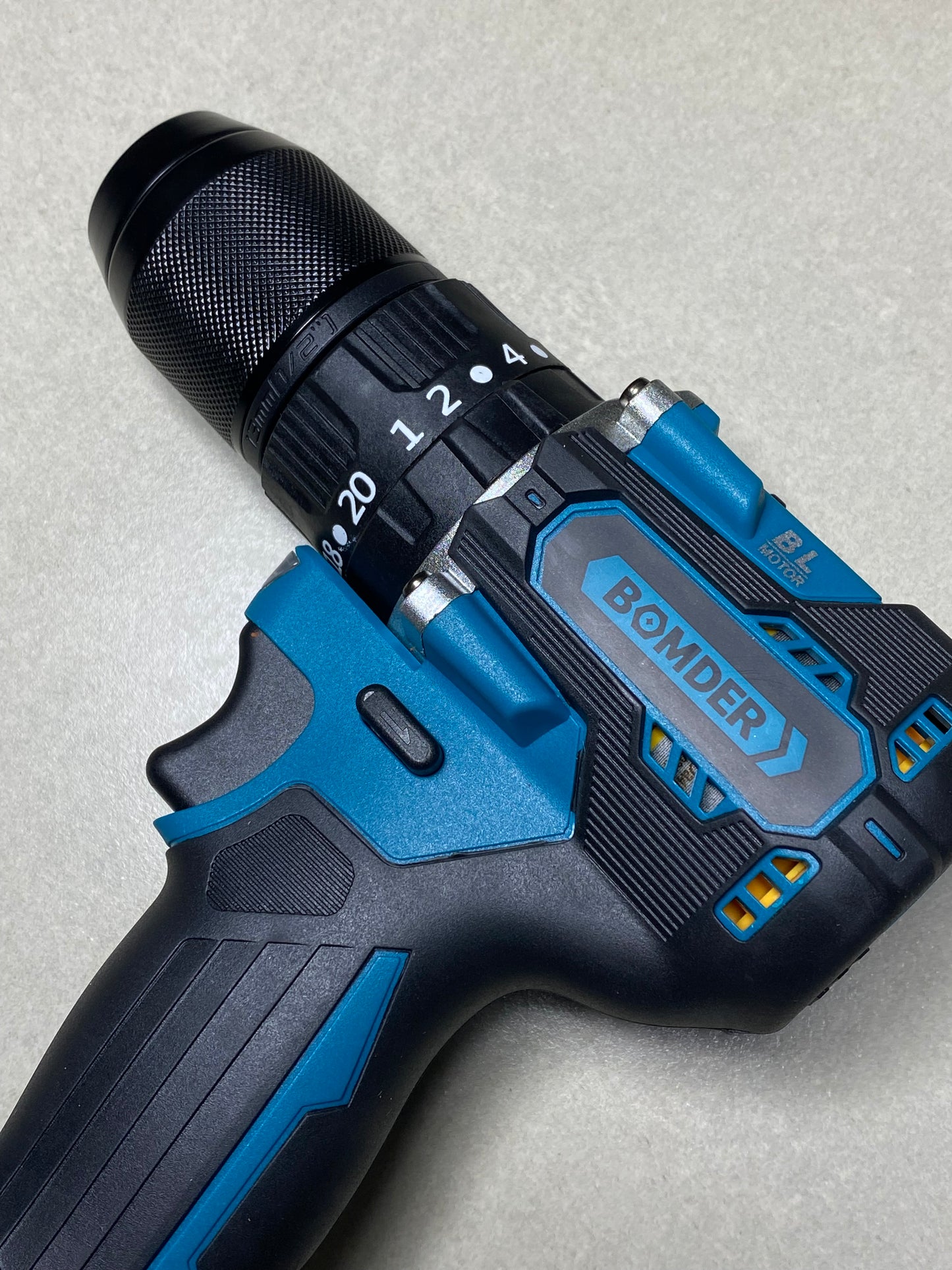 Taladro Inalámbrico BOMDER 21V Brushless – 60Nm