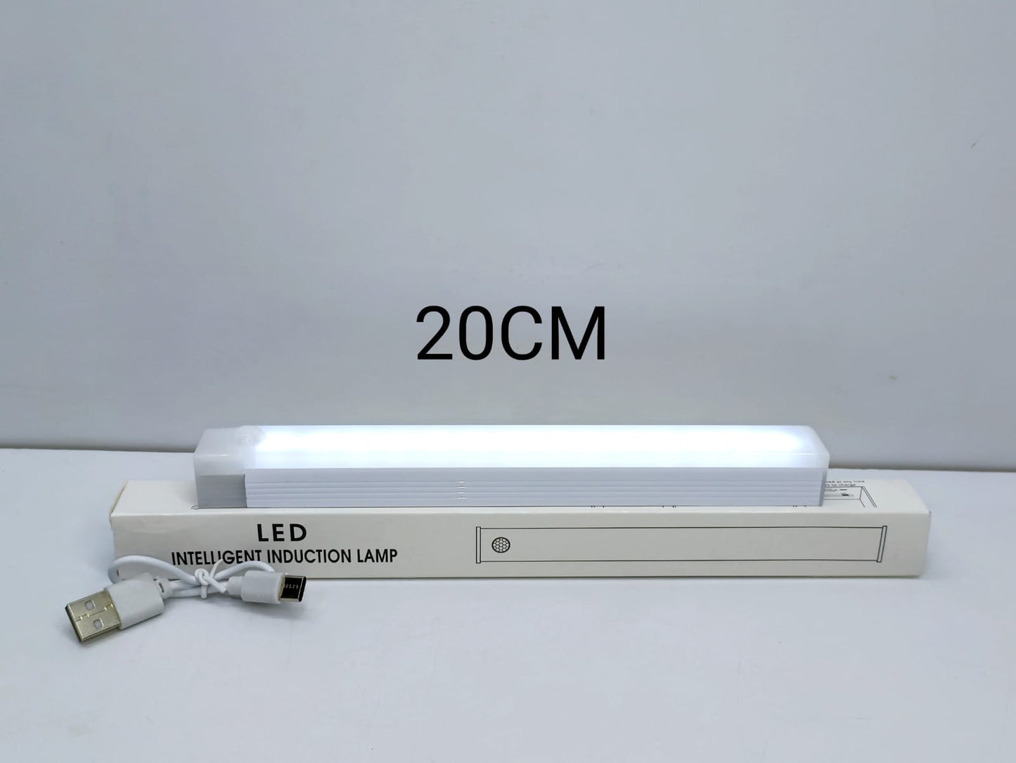 LED Recargable con Sensor de Movimiento
